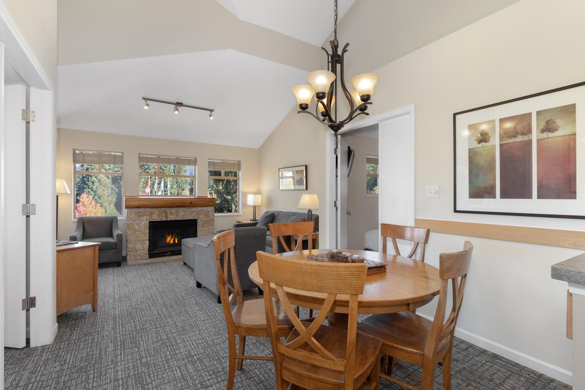 Tyndall Stone By Whiski Jack Appartement